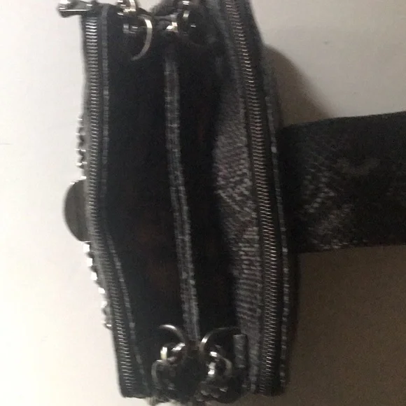 Handbag - Picture 5 of 8